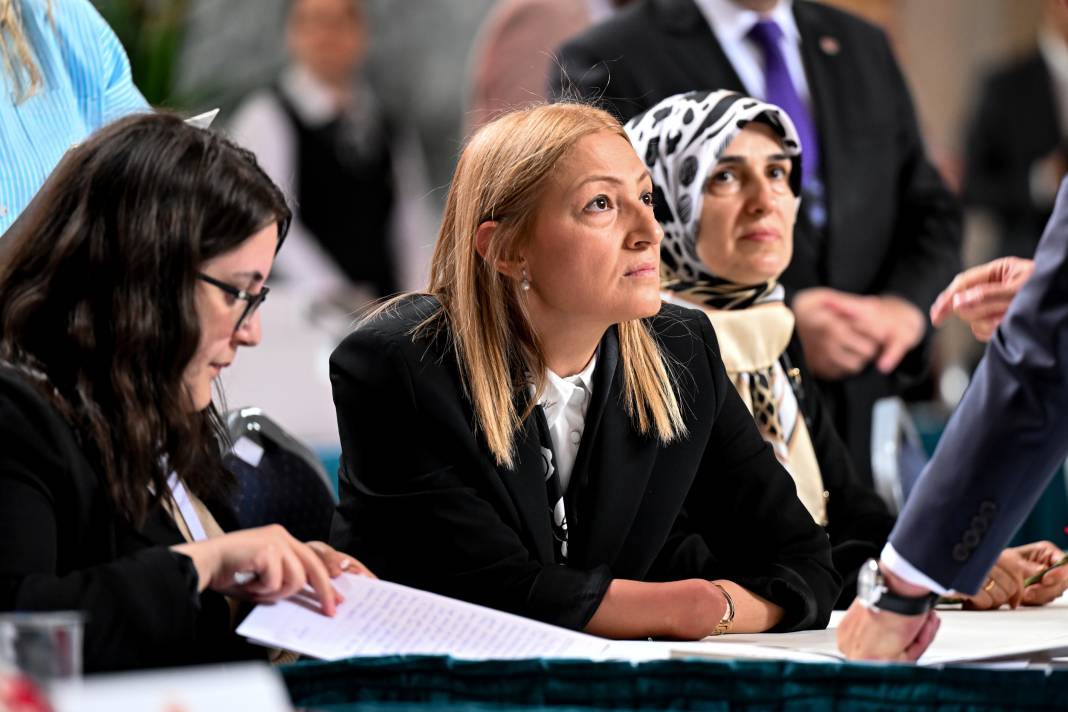 Milletvekilleri kayıt yaptırıyor 1