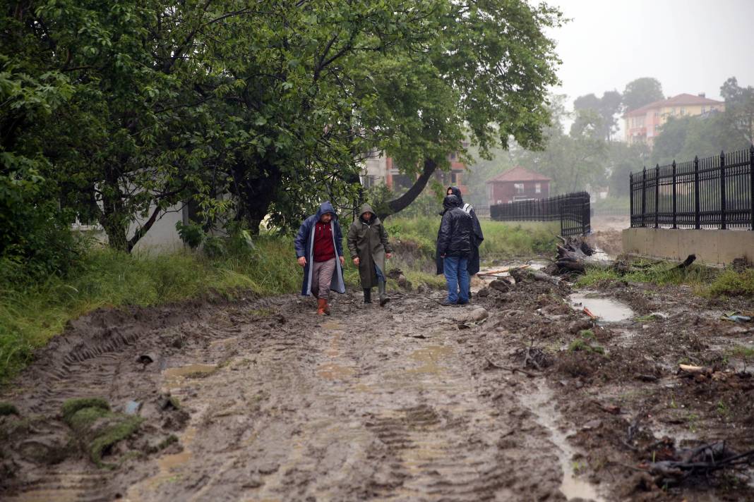 Kastamonu'nun İnebolu ilçesinde sel zarara yol açtı 4