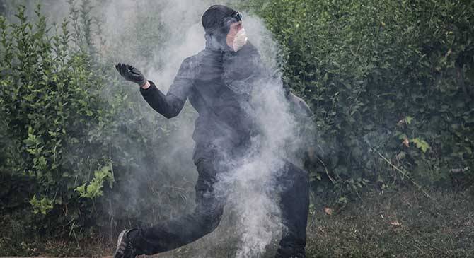 Fransa’dan sonra bir ülkede daha karıştı: Avrupa alev alev yanıyor 4