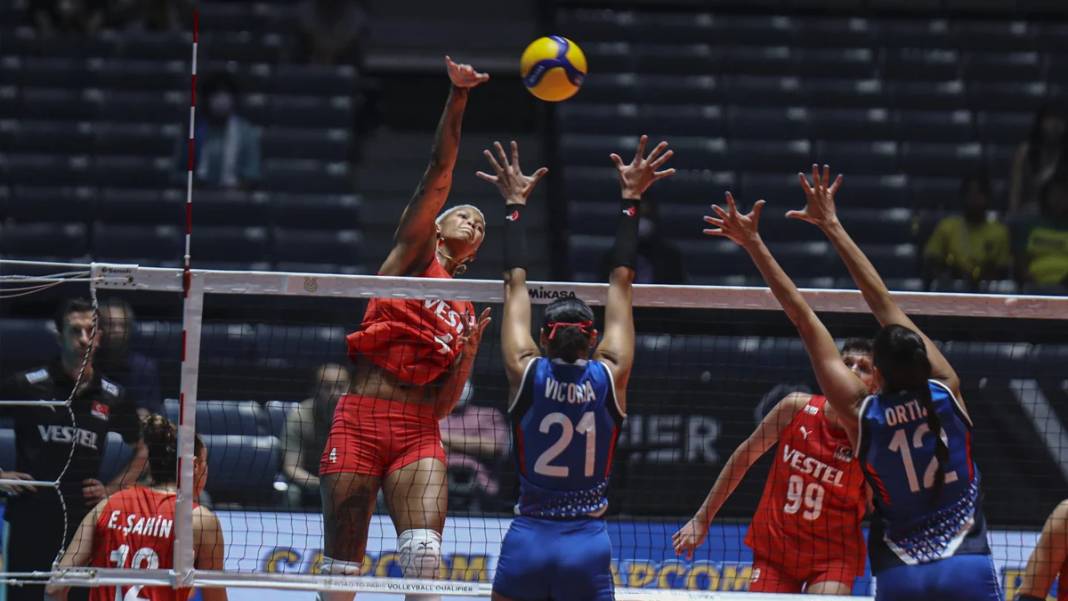 Avrupa Şampiyonasından sonra hedef olimpiyatlardı! Filenin Sultanları Porto Riko'yu 3-0 mağlup etti 2