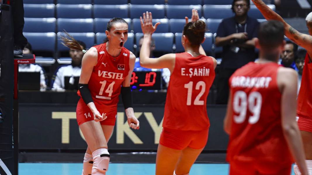 Avrupa Şampiyonasından sonra hedef olimpiyatlardı! Filenin Sultanları Porto Riko'yu 3-0 mağlup etti 6