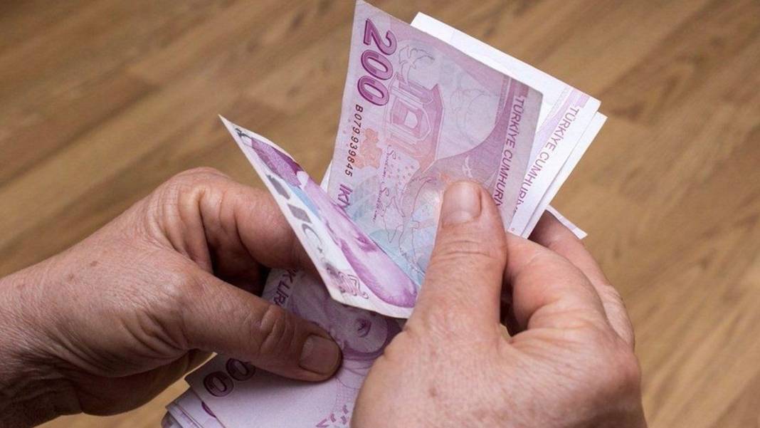 SGK’dan erken emeklilik formülü:  Yaş şartı olmadan 1800 gün prim yetiyor 1