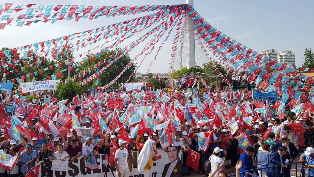 'Nefret ettiğiniz siyasetçi var mı?' anketi sonuçlandı: İlk sıradaki parti şaşırttı 4