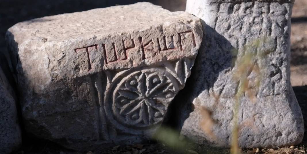 Konya'da toplu çocuk mezarı bulundu: 42 iskelet gün yüzüne çıktı! 6