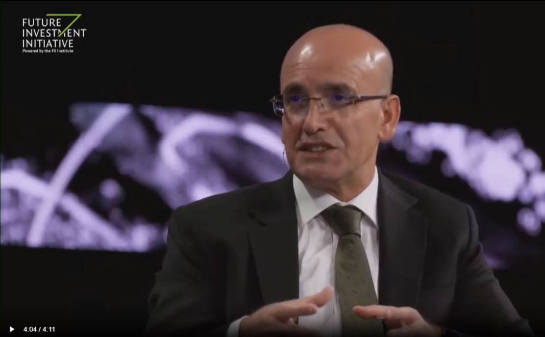 Mehmet Şimşek, Türk değil yabancı basına mesajı verdi! Herkes Merkez Bankası'nın perşembe günü vereceği faiz kararını merak ediyordu 2