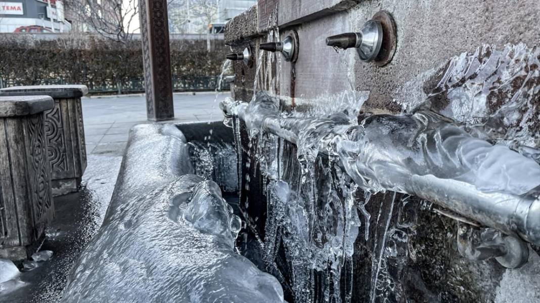 Soğuk hava dalgası Türkiye'yi fena vuracak: Meteoroloji'den kuvvetli sağanak uyarısı! 3