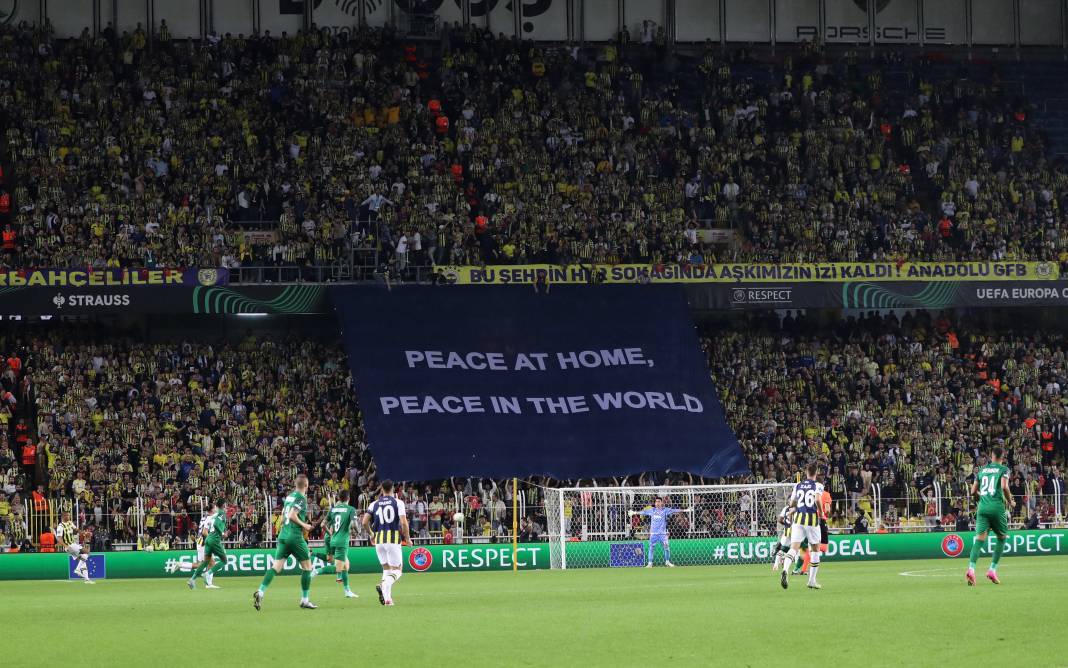 Fenerbahçe-Ludogorets maçından harika görüntüler: 100.yıla özel kutlama 34