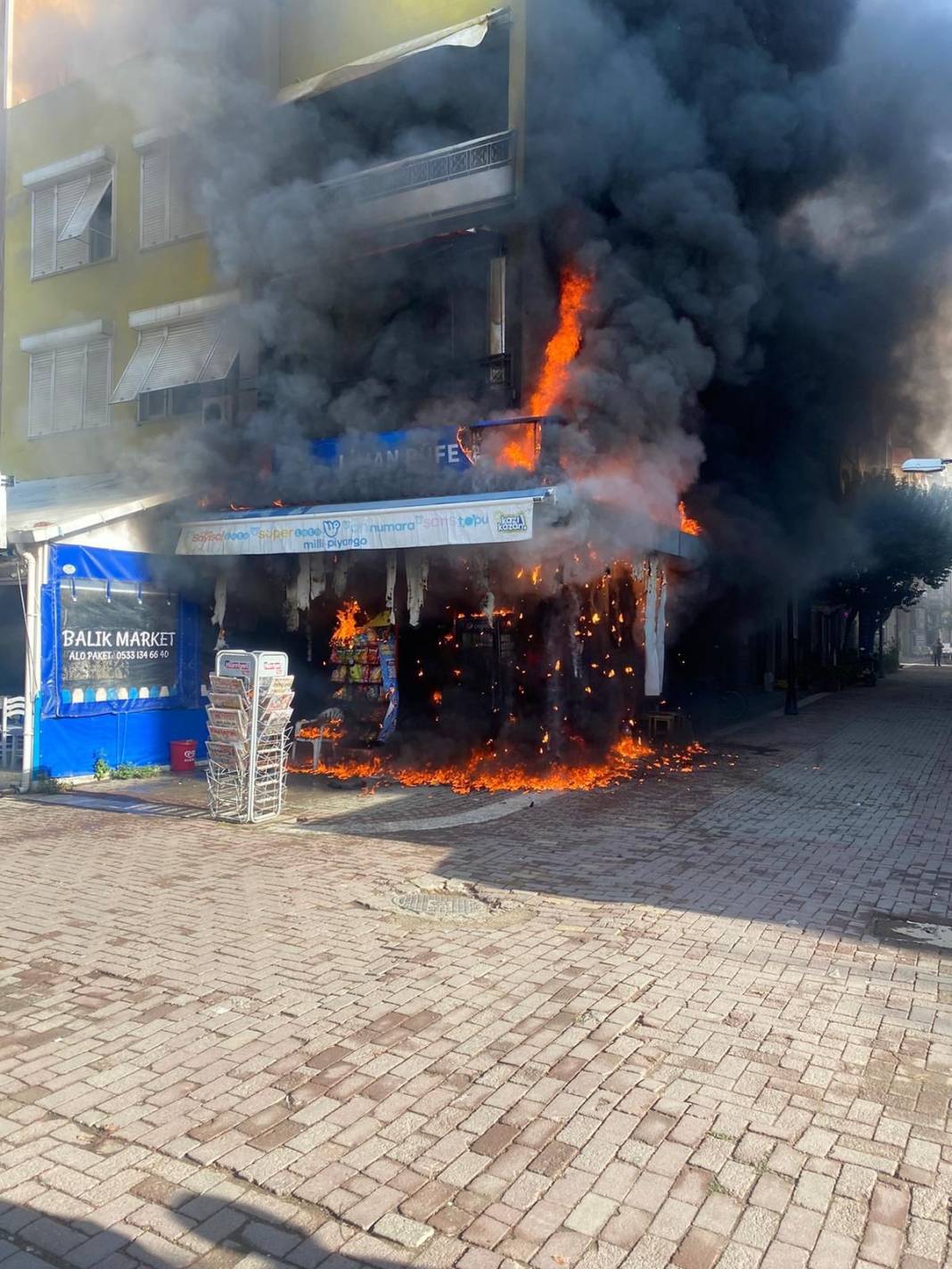 Balıkesir’de restoran yangını! 3