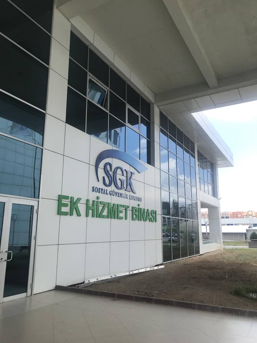 Çalışan ve çalışmayan herkesi etkileyecek gelişme! SGK'dan prim borcu kararı 1