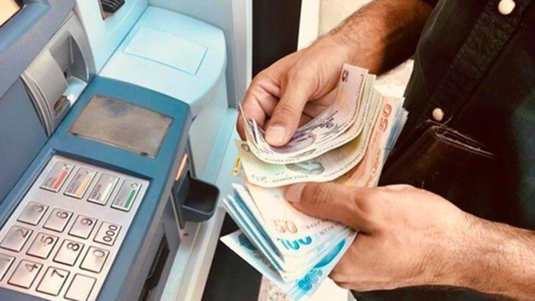 Emekli ikramiyesinde bomba gelişme! Bu gruba dahil olanlar 5000 lira alamayacak 2