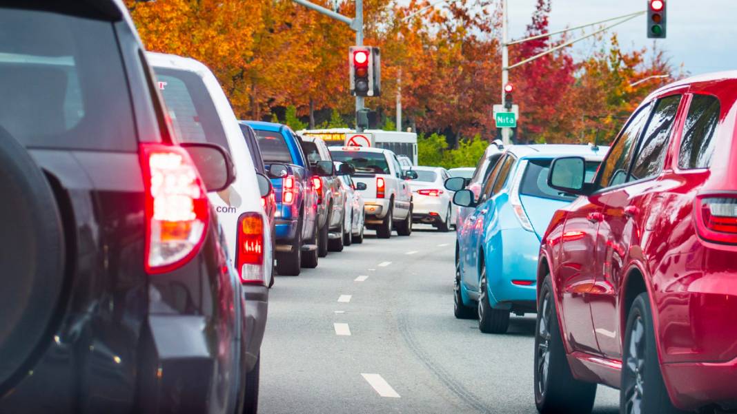 Trafiğe kaydolan araç sayısı yüzde 15,5 azaldı 2