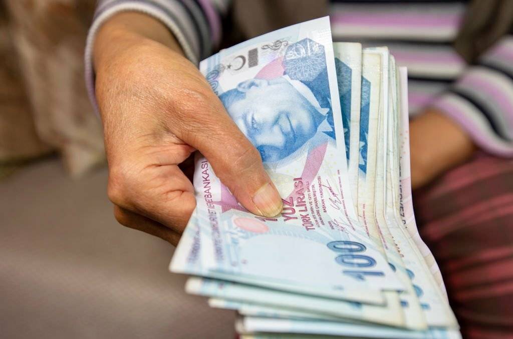 Parasını dolarda tutanları korkutan haber: Aylar sonra her şey tersine döndü! 2