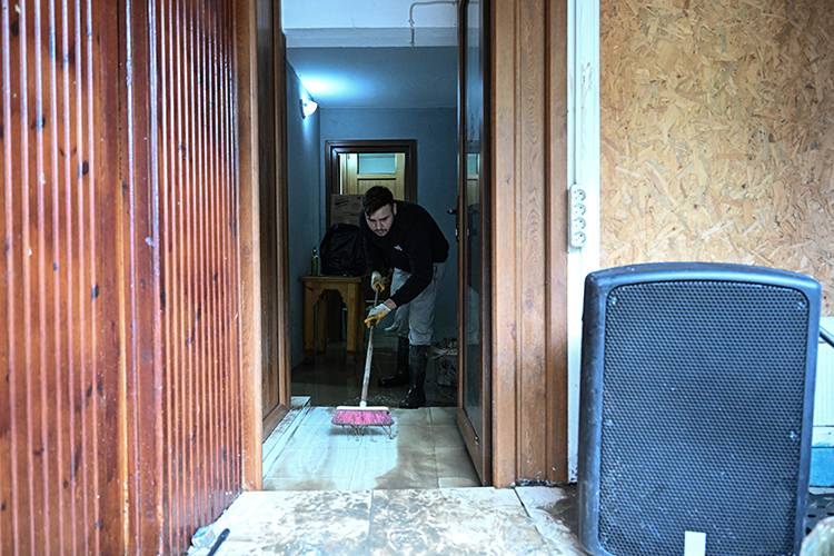 Şile'de selin bıraktığı hasar temizleniyor 6