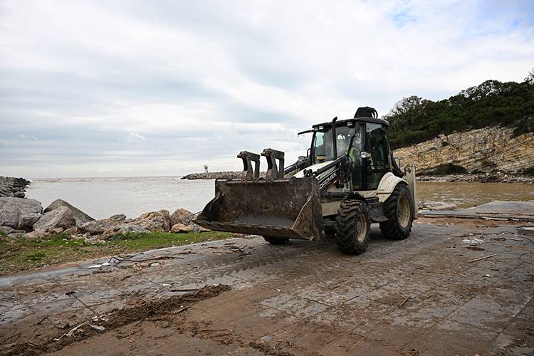 Şile'de selin bıraktığı hasar temizleniyor 1