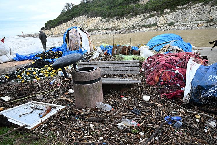 Şile'de selin bıraktığı hasar temizleniyor 4