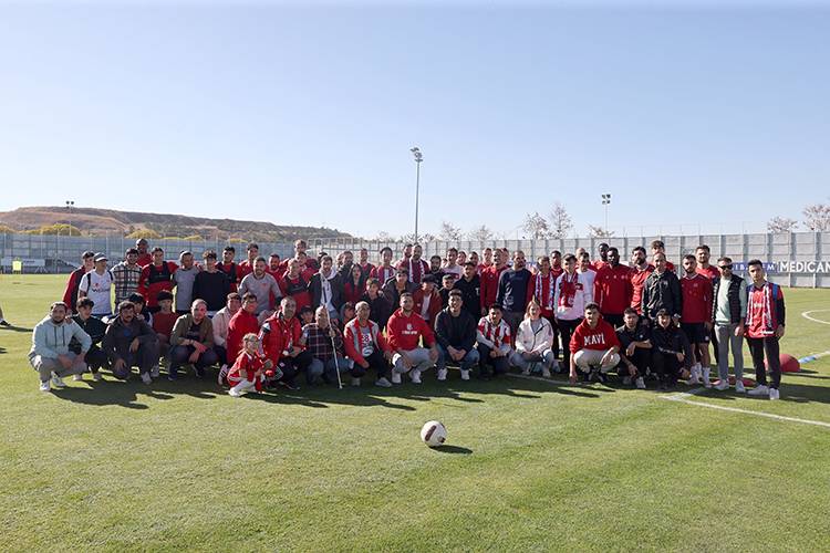 Sivasspor, Fatih Karagümrük maçında galibiyet hedefliyor 5