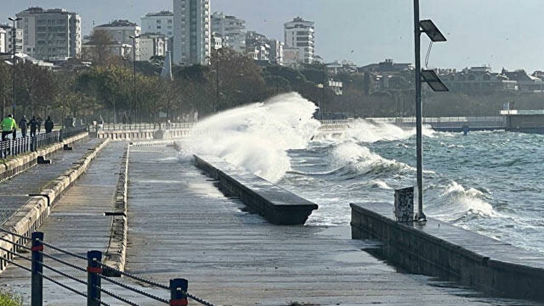 Meteoroloji'den lodos alarmı: İstanbul dahil 21 il için sarı ve turuncu kodlu uyarı! 6