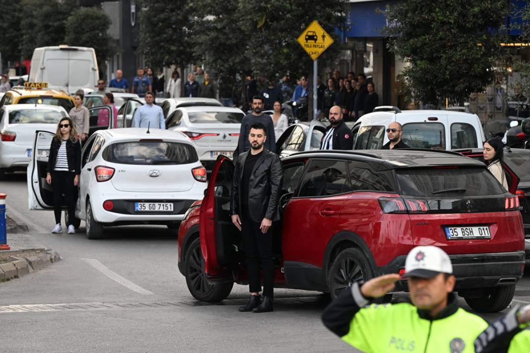 Saat 9'u 5 geçe tüm ülkede hayat durdu: İşte Türkiye'den 10 Kasım kareleri 25