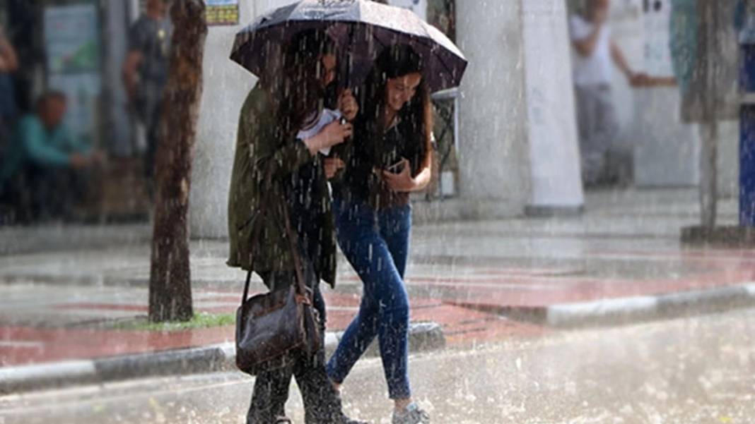 Meteoroloji tarih vererek uyardı: Kuvvetli lodos ve fırtına geliyor... 9