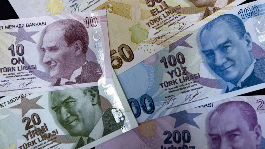 Asgari ücret için konuşulan 17 bin 673 lira! Masadaki 4 senaryo ortaya çıktı 9