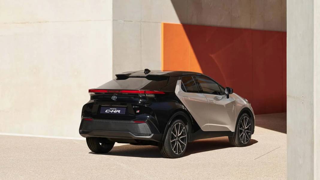 Yeni Toyota C-HR Türkiye'de: İşte fiyatı ve özellikleri 5