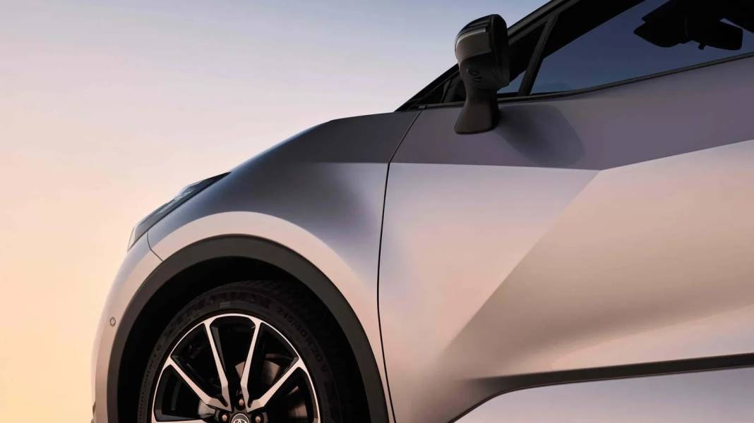 Yeni Toyota C-HR Türkiye'de: İşte fiyatı ve özellikleri 31