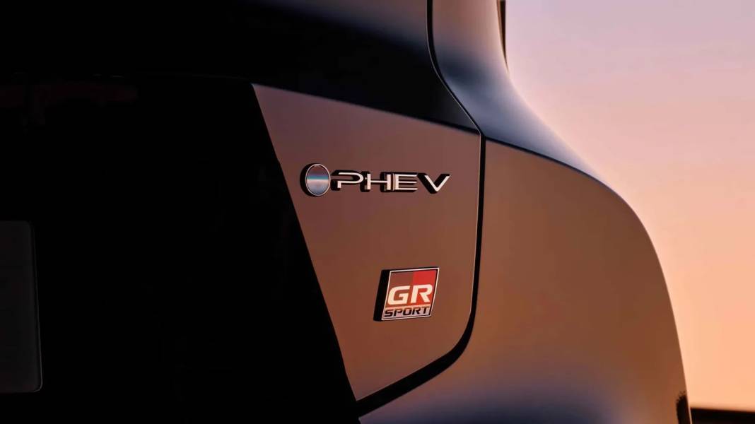 Yeni Toyota C-HR Türkiye'de: İşte fiyatı ve özellikleri 29