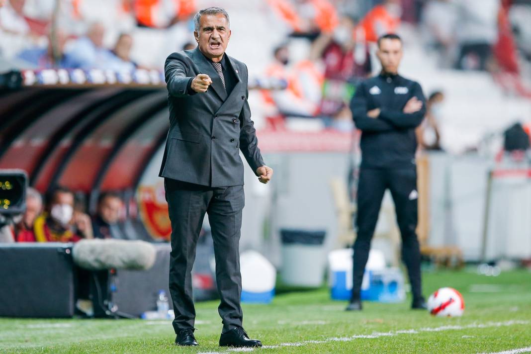 Ahmet Nur Çebi'yi çileden çıkaran olay! Gece yarısı kızını ve eşini arayanlar kim 6