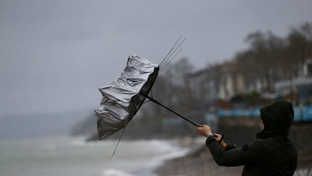 Meteoroloji'den kuvvetli rüzgar uyarısı: Fırtına ve lodos etkili olacak 16