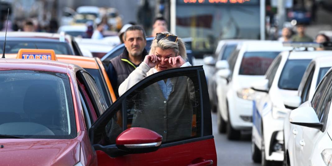 Saat 9'u 5 geçe tüm ülkede hayat durdu: İşte Türkiye'den 10 Kasım kareleri 32