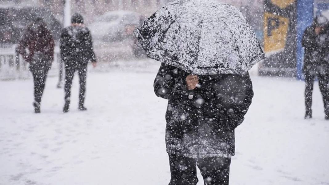 Meteoroloji'den 45 ile kritik uyarı: Sıkı tutunun tarihi fırtına geliyor 22