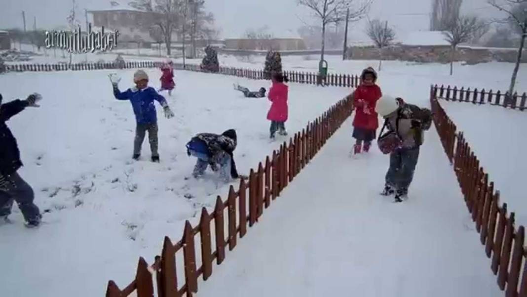 Meteoroloji uyardı: Mont, bot ve eldivenlerinizi hazırlayın lapa lapa kar yağacak! 14