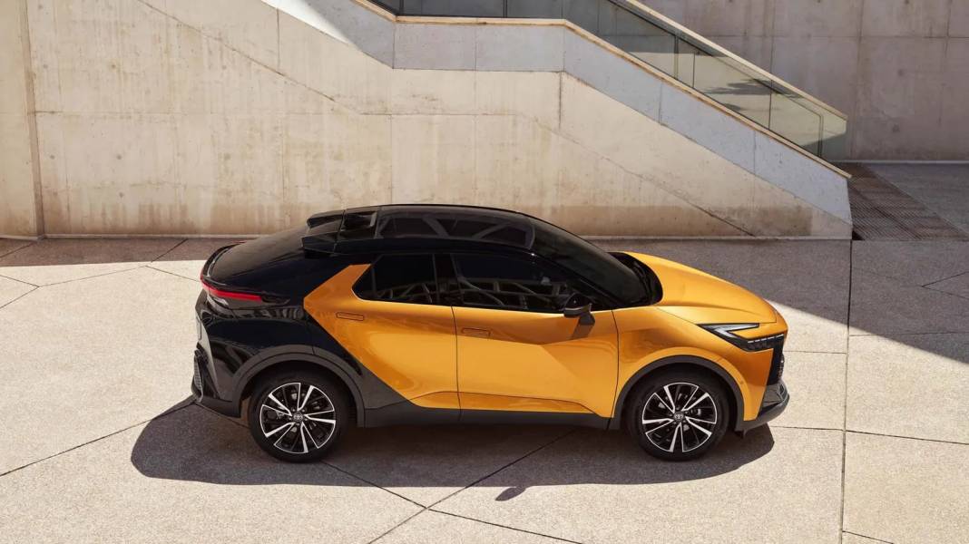 Yeni Toyota C-HR Türkiye'de: İşte fiyatı ve özellikleri 12