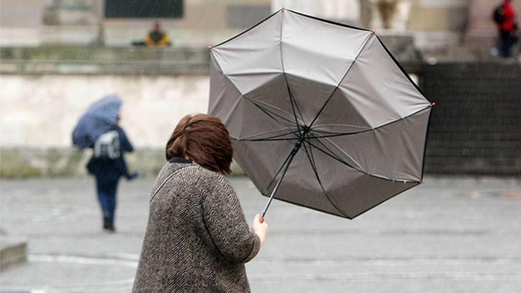 Meteoroloji'den kuvvetli rüzgar uyarısı: Fırtına ve lodos etkili olacak 11