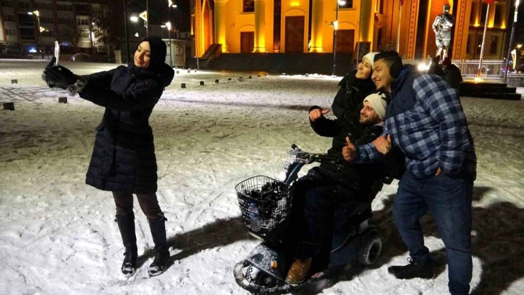 Meteoroloji uyardı: Mont, bot ve eldivenlerinizi hazırlayın lapa lapa kar yağacak! 9