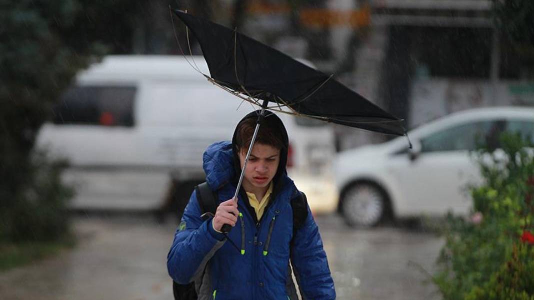 Meteoroloji'den kuvvetli rüzgar uyarısı: Fırtına ve lodos etkili olacak 8