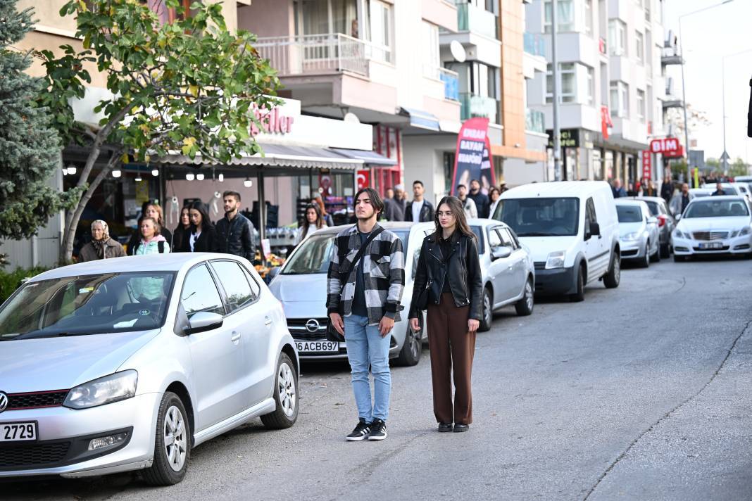 Saat 9'u 5 geçe tüm ülkede hayat durdu: İşte Türkiye'den 10 Kasım kareleri 44