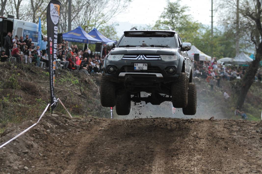 Ordu off-road yarışlarına ev sahipliği yaptı: 100 araç kıyasıya yarıştı 3