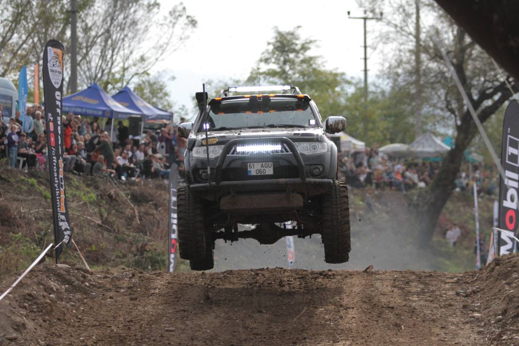 Ordu off-road yarışlarına ev sahipliği yaptı: 100 araç kıyasıya yarıştı 5