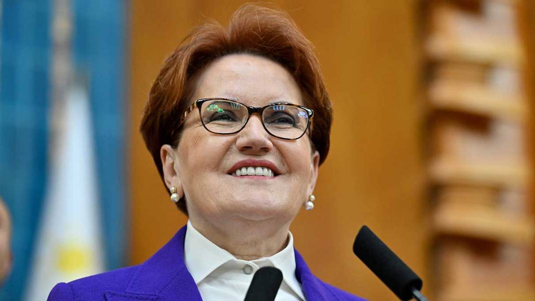 Akşener bu salonda bulunan iki ağır topun kalemini kırdı! Çok ağır suçlamalar istifa gelebilir: İkisi de en yakınındaki isimdi 8