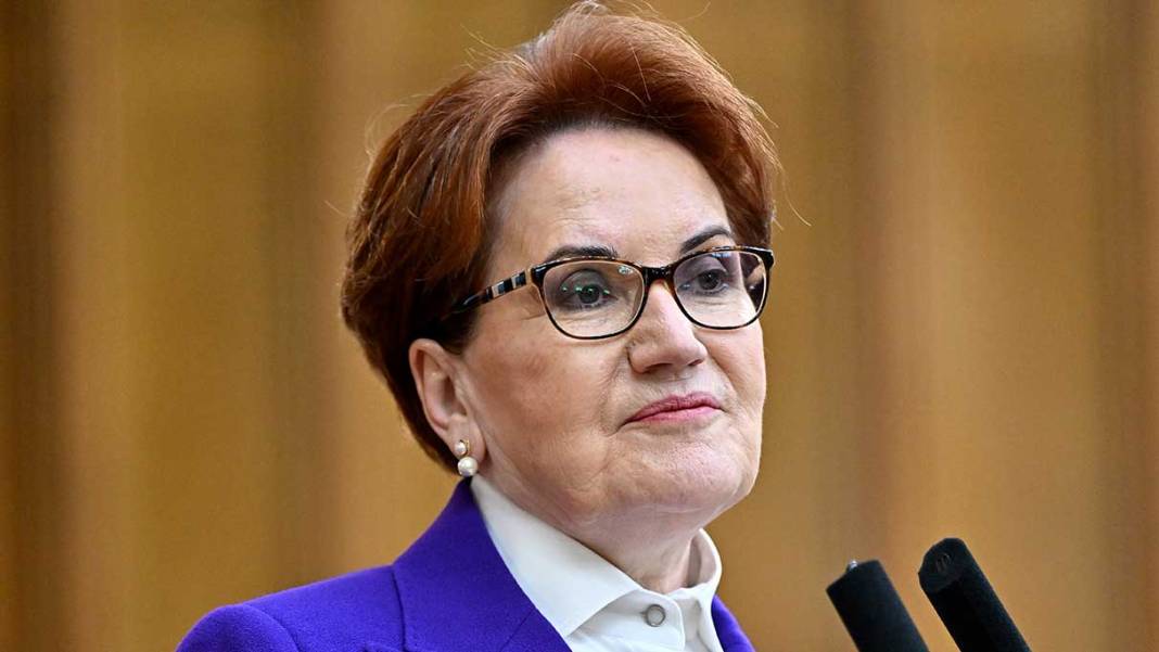 Akşener bu salonda bulunan iki ağır topun kalemini kırdı! Çok ağır suçlamalar istifa gelebilir: İkisi de en yakınındaki isimdi 2