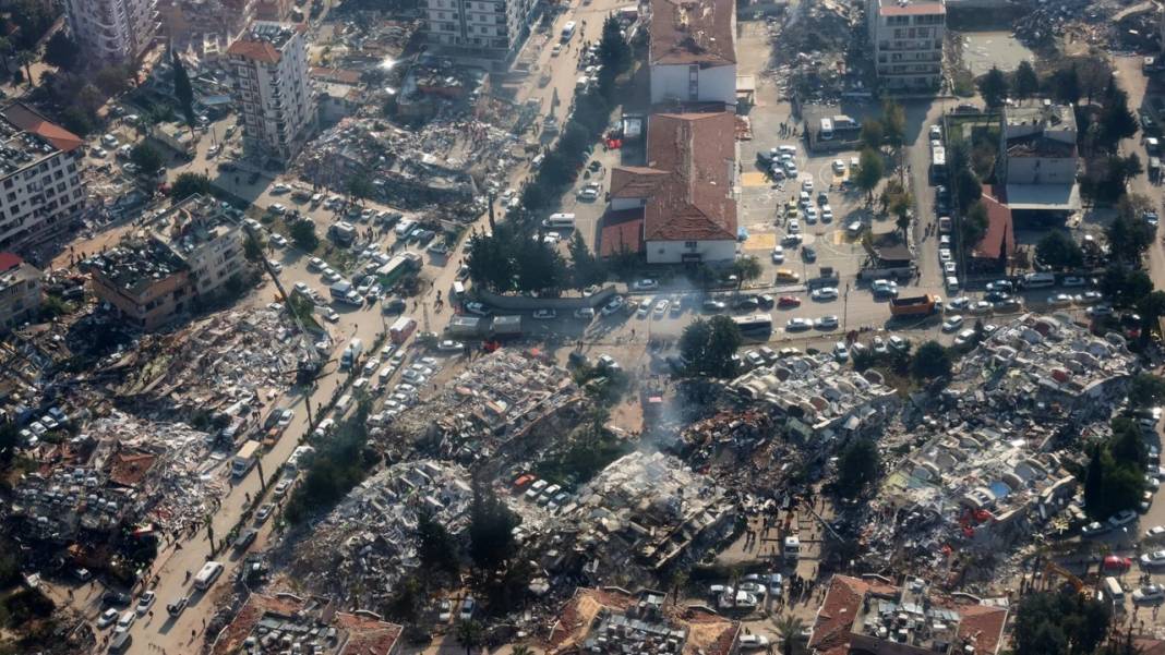 Ünlü Japon deprem uzmanı Türkiye için en kritik senaryoyu açıkladı: Çünkü çok kötü zeminde 9