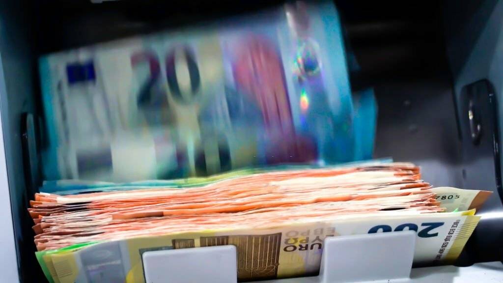 Daha önce nokta atışı bilmişlerdi: Dünyaca ünlü banka "dolar kuru o tarihte önce 39 sonra 48 lira olacak" dedi 3