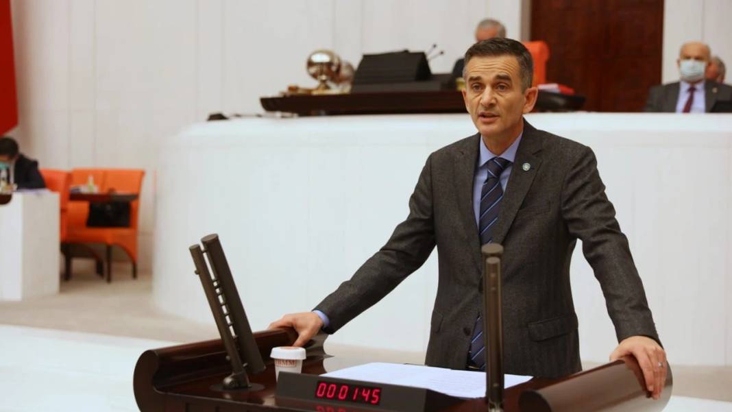 Akşener ve İYİ Parti'yi bekleyen büyük tehlike! Abdülkadir Selvi iktidar cephesinden aldığı sıcak bilgiyi paylaştı 9