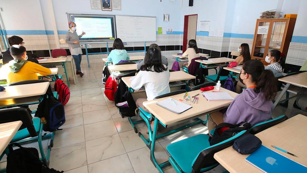 Milli Eğitim Bakanı Tekin'den beklenen öğretmen atama açıklaması geldi: Artık sayı böyle belirlenecek 7