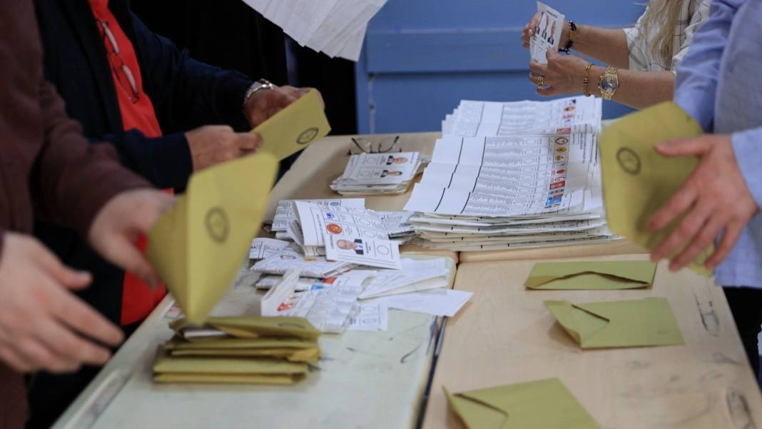 AKP’nin İzmir adayını kimse tahmin edemedi: Son ankette büyük sürpriz 11