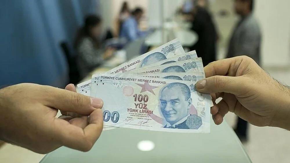 Hesabında bu rakamın üzerinde dolar olanlar dikkat! Bankalar yeni uygulamayı resmen açıkladı 10