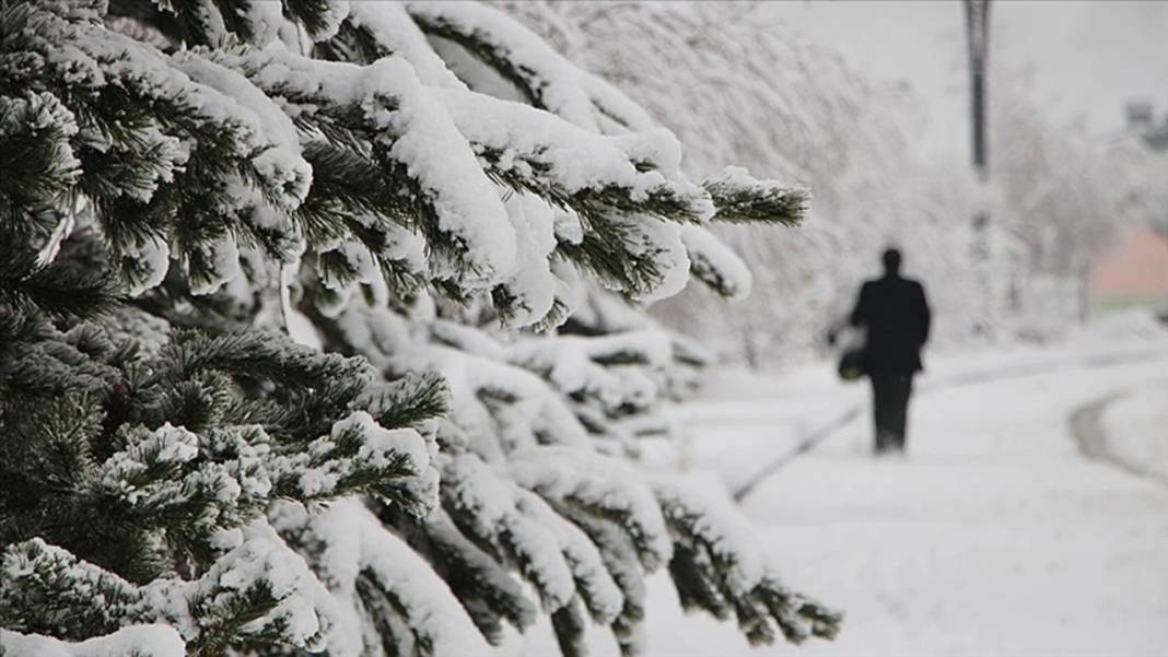 Türkiye kara kışa teslim oluyor... Meteoroloji gün verdi! Kar, sağanak ve fırtına günlerce sürecek 11