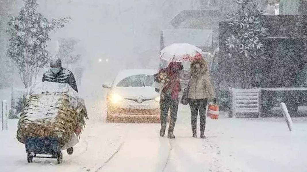 Bu illere diz boyu kar yağacak: Meteoroloji'den sarı ve turuncu kodlu alarm! 9