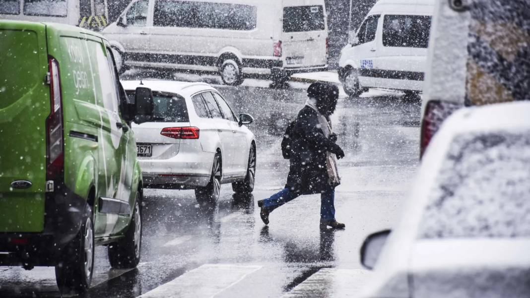 Bu illere diz boyu kar yağacak: Meteoroloji'den sarı ve turuncu kodlu alarm! 7